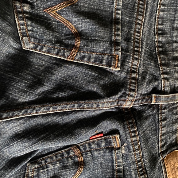 Levi’s 526 Slender Boot Cut - Picture 7 of 16